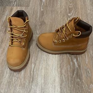 SOLD Timberland Premium boot Wheat color toddler size 9